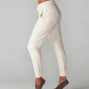 NWT. TAVI Cozy Jogger